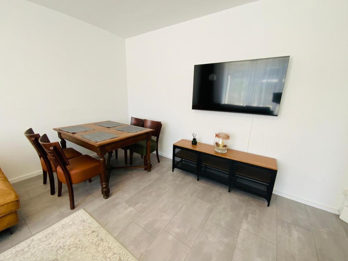 Sehr Schoenes Haus Mit Terasse Naehe Duesseldorf Appartement Krefeld Buitenkant foto