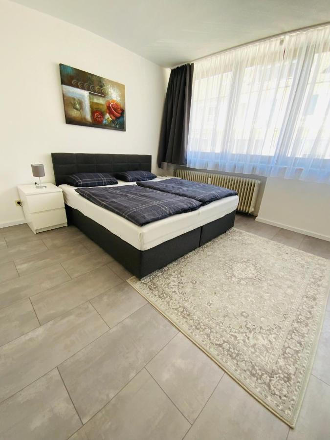 Sehr Schoenes Haus Mit Terasse Naehe Duesseldorf Appartement Krefeld Buitenkant foto