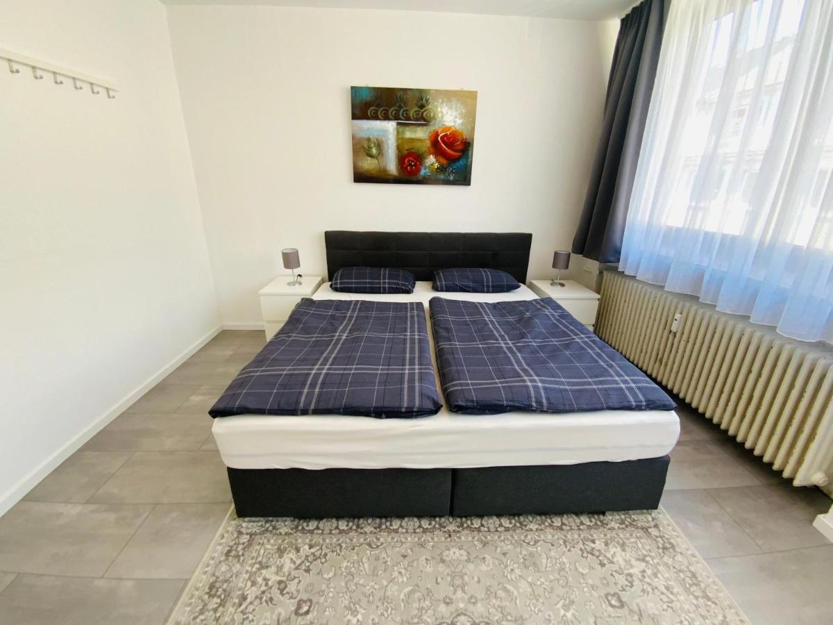 Sehr Schoenes Haus Mit Terasse Naehe Duesseldorf Appartement Krefeld Buitenkant foto