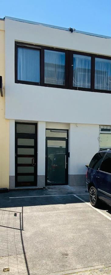 Sehr Schoenes Haus Mit Terasse Naehe Duesseldorf Appartement Krefeld Buitenkant foto