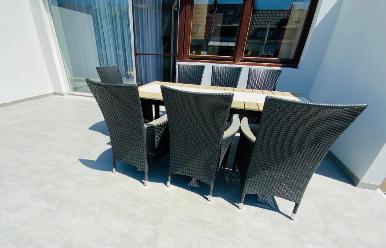 Sehr Schoenes Haus Mit Terasse Naehe Duesseldorf Appartement Krefeld Buitenkant foto